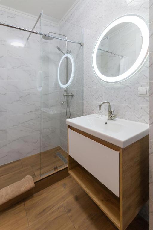 Leogrand Apartments On Lychakivska 3 Львов Экстерьер фото