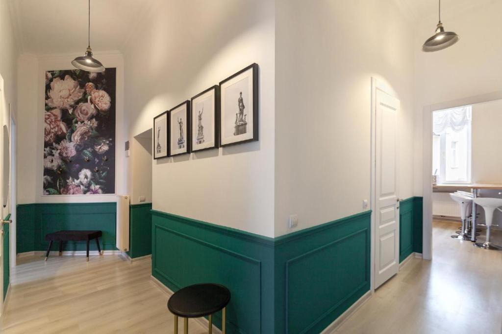 Leogrand Apartments On Lychakivska 3 Львов Экстерьер фото