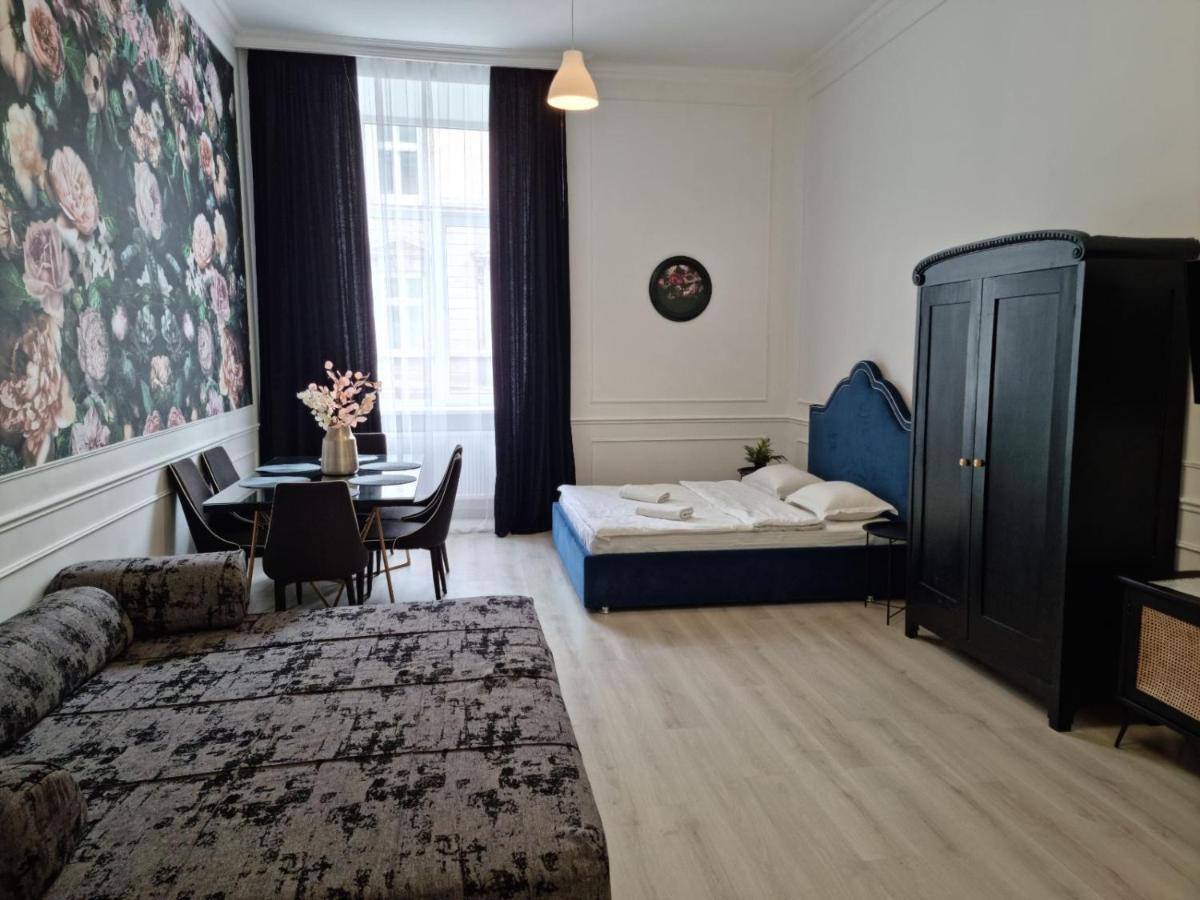 Leogrand Apartments On Lychakivska 3 Львов Экстерьер фото